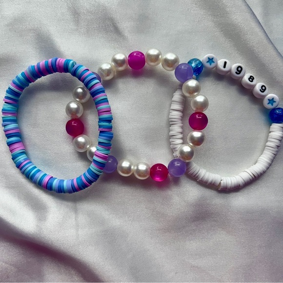 Taylor Swift 1989 bracelet set : set of 3 1989 Taylor Swift bracelets - Picture 1 of 4